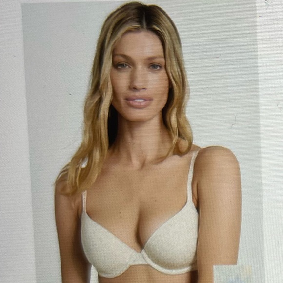 Victoria's Secret Cream and Blue Floral Bra - Picture 12 of 12